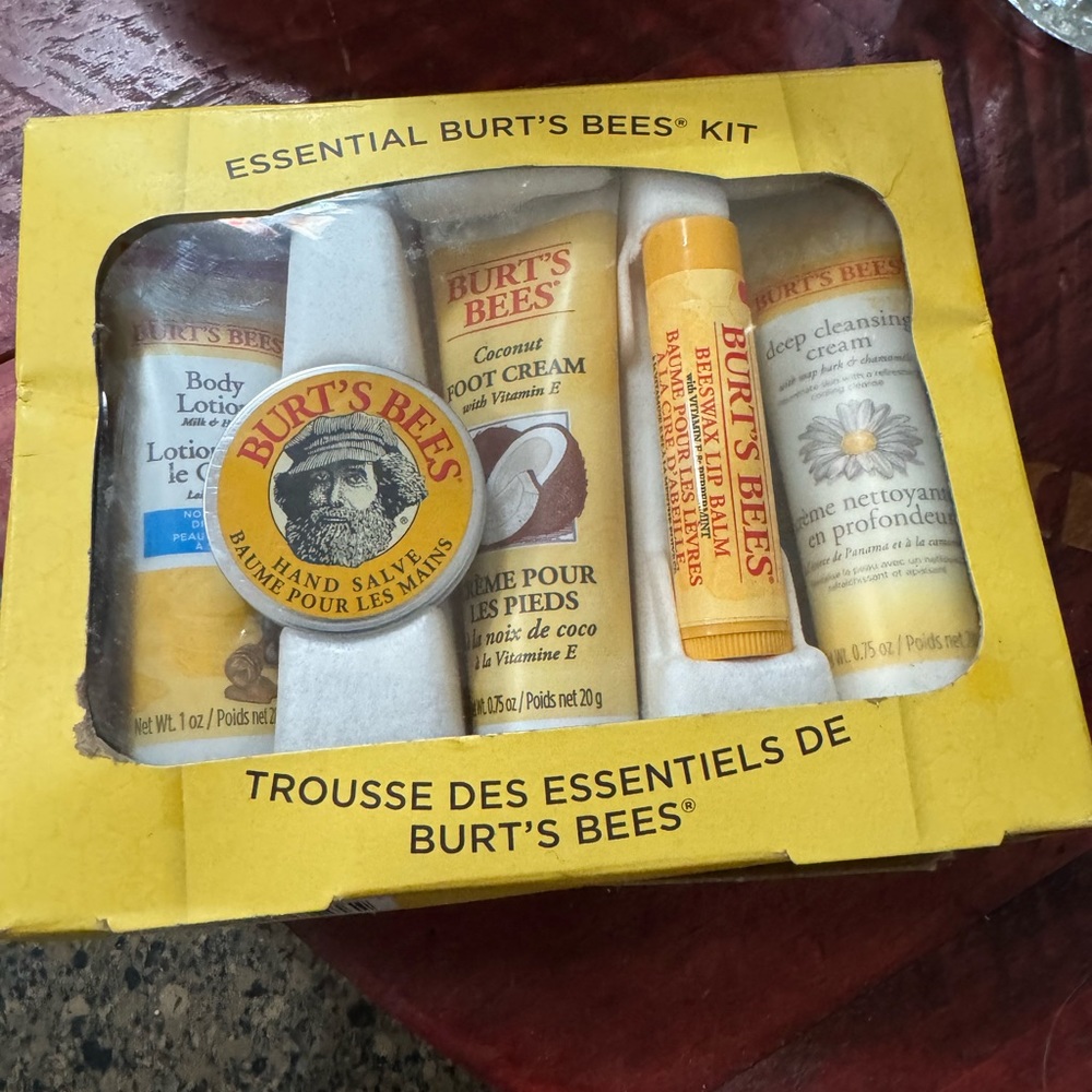 Burt's Bees Kit